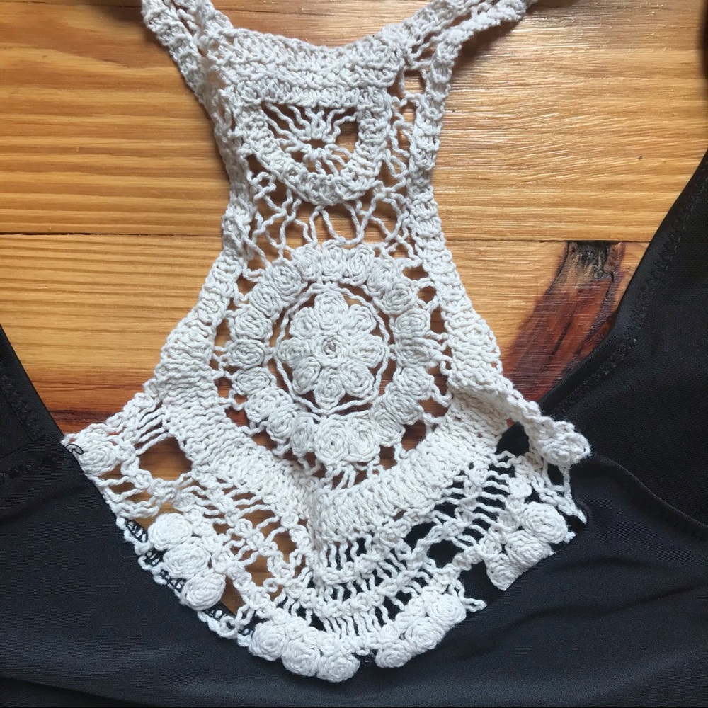 Blooming Jellyfish Black Crochet Wrap Bikini EUC M - Picture 11 of 12